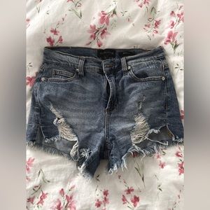 kendal + kylie mid-rise denim shorts